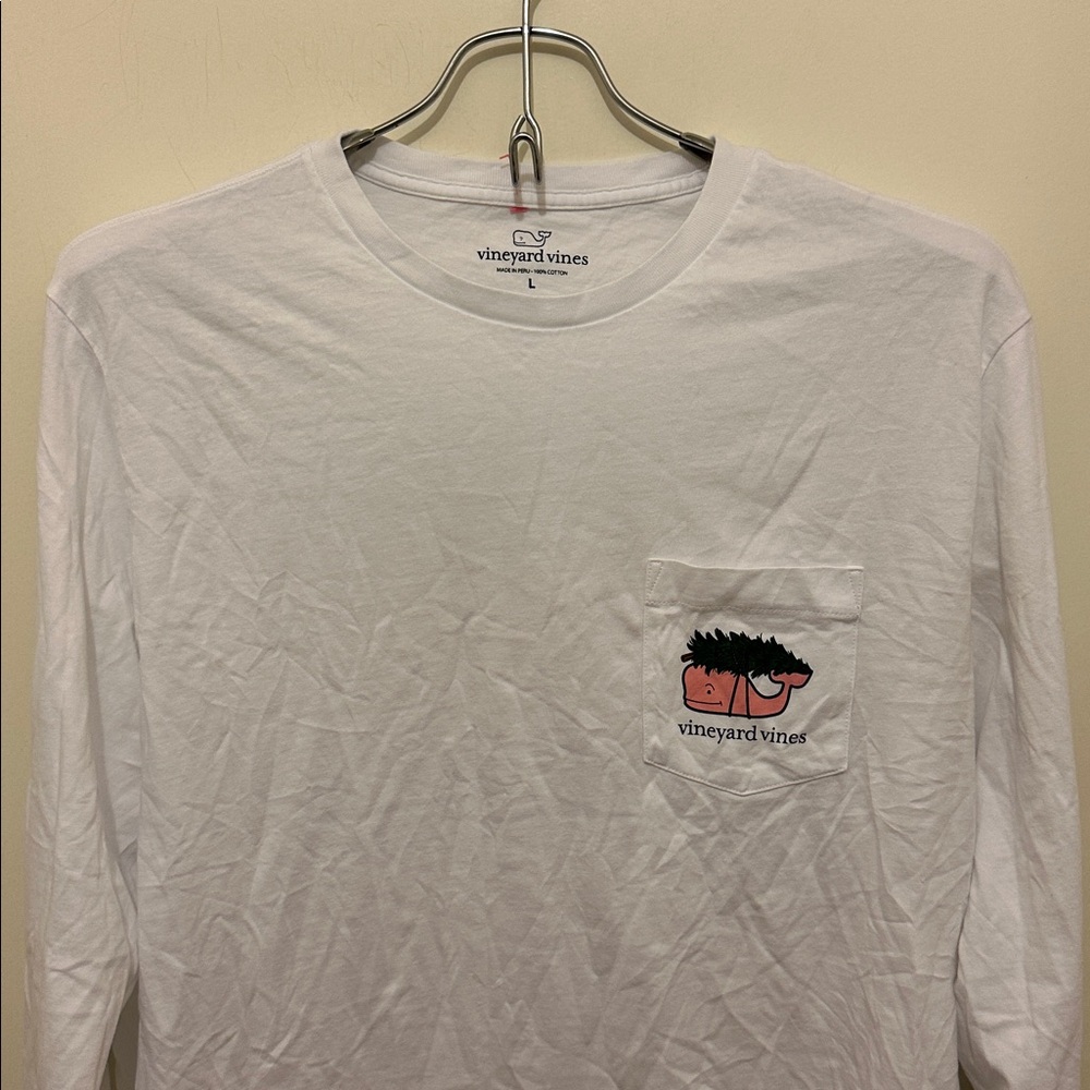 Vineyard Vines (L)